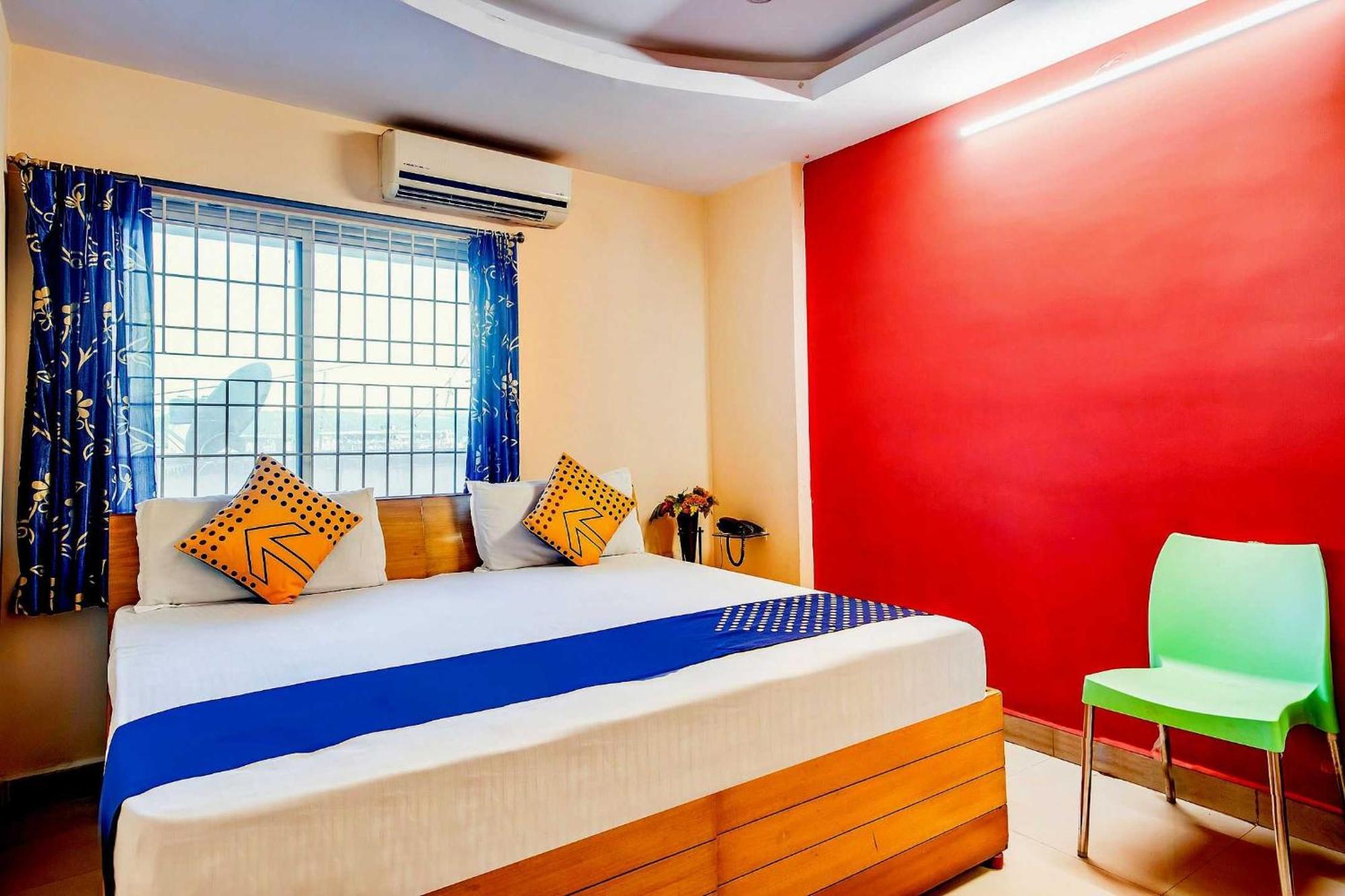 Hotel SPOT ON 76264 Sgs Residency Visakhapatnam Exterior foto