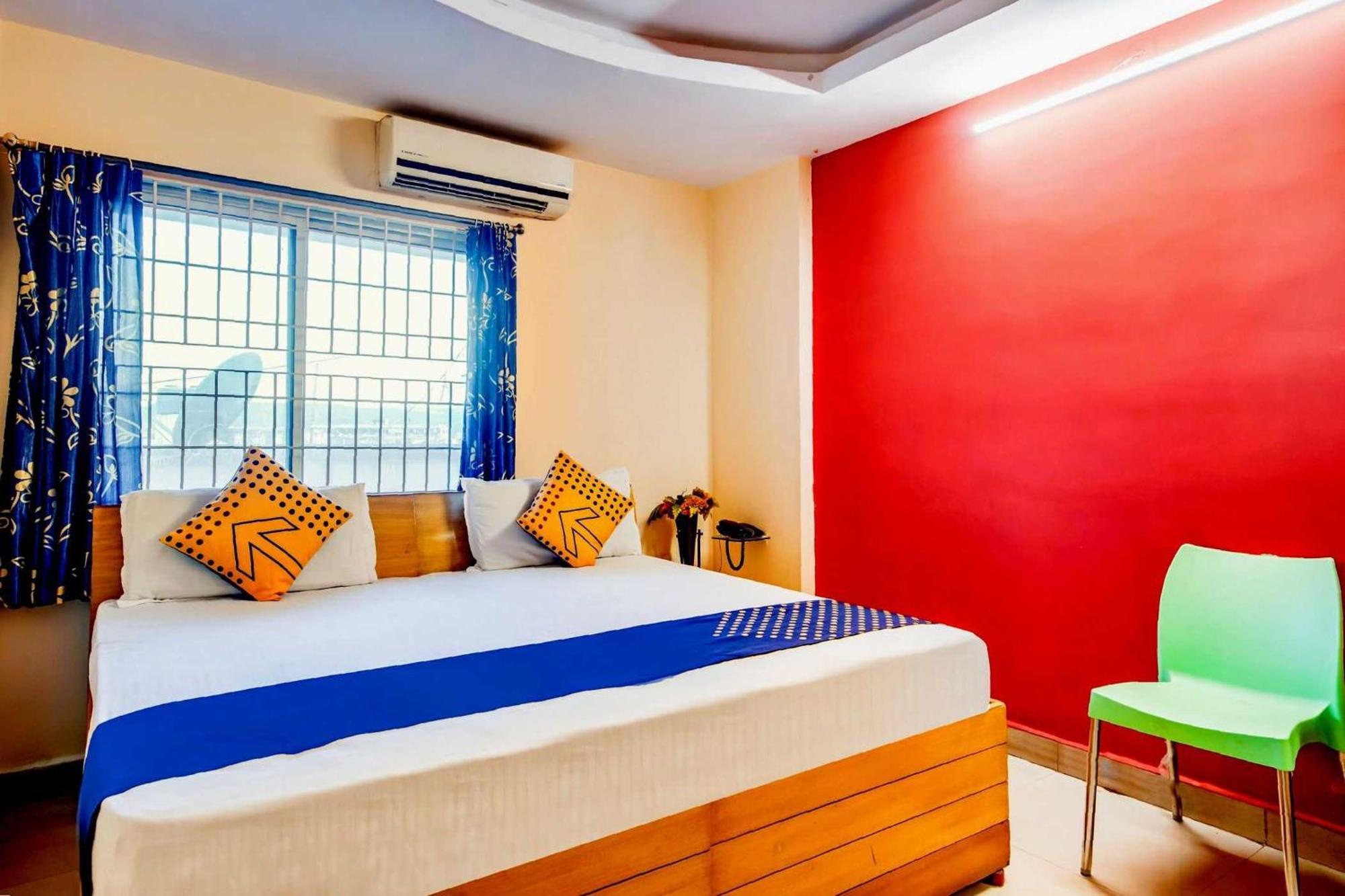 Hotel SPOT ON 76264 Sgs Residency Visakhapatnam Exterior foto